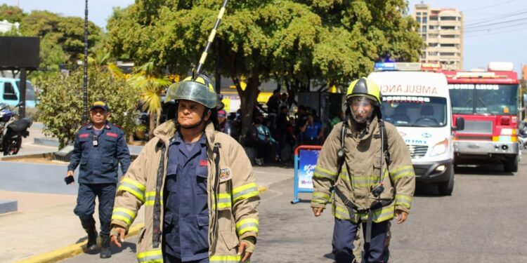 Alcaldía Bolivariana de Maracaibo activa protocolos de evacuación en la Torre Bolívar