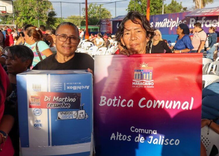 Alcaldía de Maracaibo entregó dotación de medicamentos a las Boticas Comunales