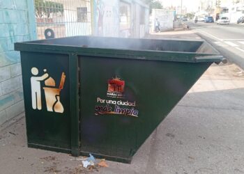 IMAU denuncia quema de contenedor instalado en inmediaciones del Liceo Udón Pérez