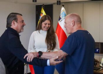 Alcaldía de Maracaibo y Grupo San Simón firman convenio para uso y acondicionamiento de canchas de tenis de La Vereda del Lago