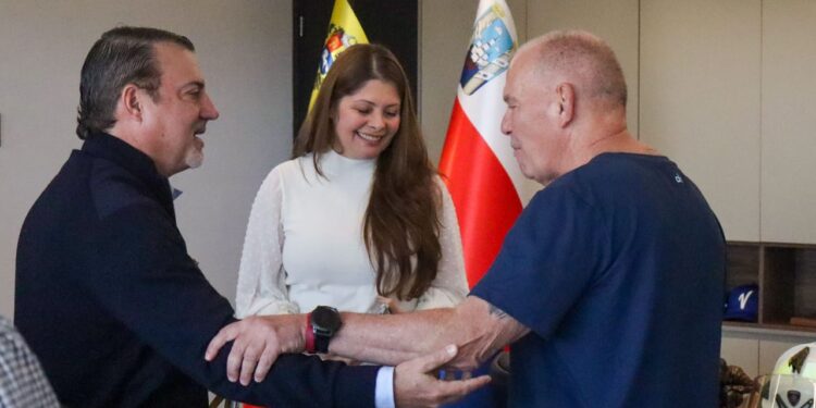 Alcaldía de Maracaibo y Grupo San Simón firman convenio para uso y acondicionamiento de canchas de tenis de La Vereda del Lago
