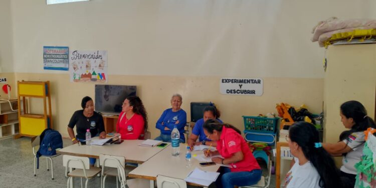 Inidi activa programas de educación bilingüe en Campamento Transitorio Gran Colombia