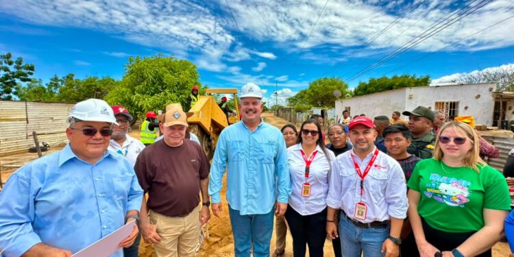 El Gobernador Luis Caldera entrega 1.200 metros de tuberías de agua y financiamientos comunitarios en Mara