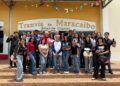 Taller de Fotografía Urbana Historia en Movimiento: 23 jóvenes marabinos capturan la magia de la ciudad a bordo del Tranvía