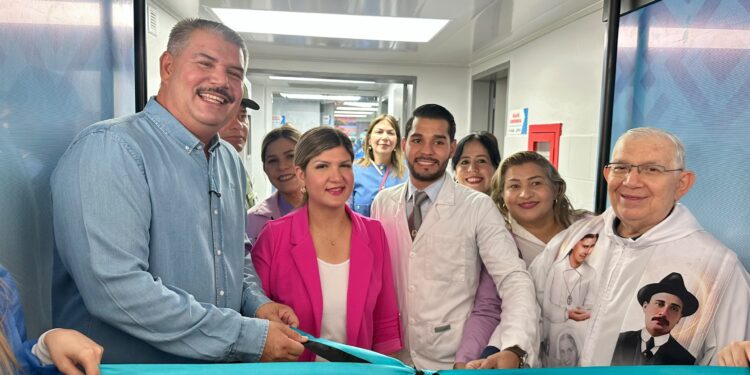 El Gobernador Luis Caldera entrega UCI del Hospital General del Sur con 17 cupos parabun total de 124 en la región