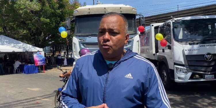 IMAU incorpora dos unidades más para la recolección de desechos y de contenedores de Maracaibo