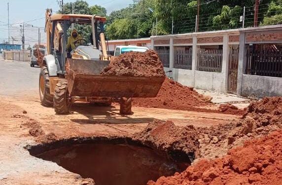 Alcaldía de Maracaibo reparó socavón en La Macandona que tenía 18 años de olvido