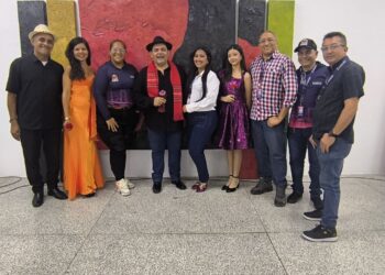 El Maestro Oscar Valencia brilló en el “Jueves Cultural ” junto a jóvenes talentos locales