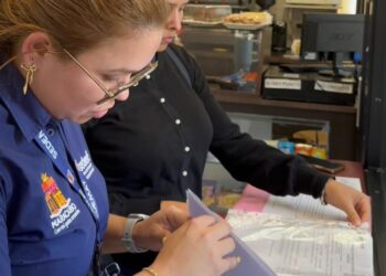 Alcaldía de Maracaibo fortalece cultura tributaria con abordaje directo a comercios