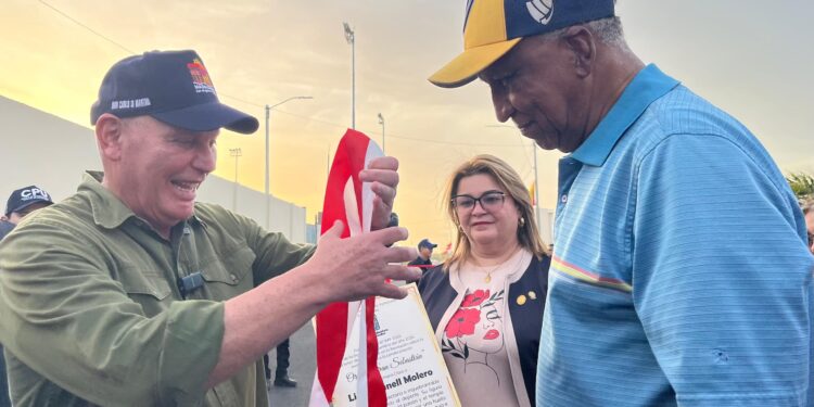 Alcaldía de Maracaibo honra a Lino Connel con orden San Sebastián y la Av 24 con su nombre