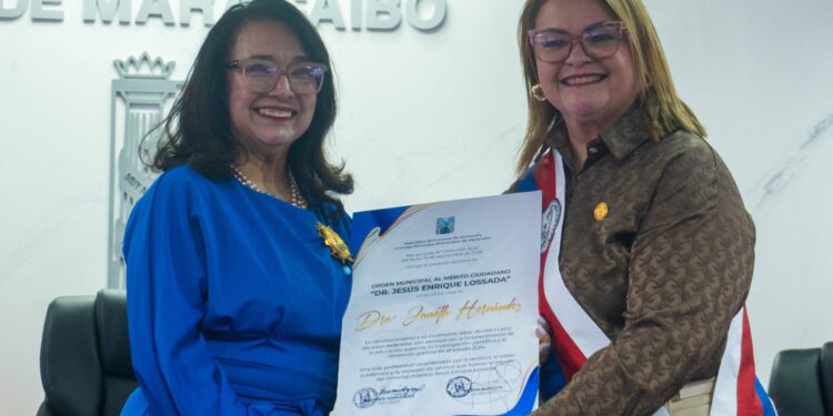 Concejo Municipal de Maracaibo conmemora los 53 años de la Ley del Ejercicio de la Contaduría Pública con sesión solemne y reconocimientos