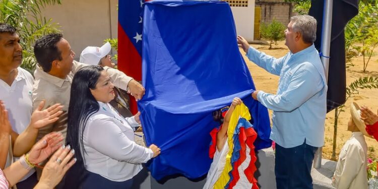 Más de 200 niños estrenan instalaciones: Gobernador Luis Caldera reinaugura el CEI General Rafael Urdaneta en La Chamarreta