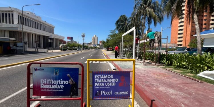 Alcaldía de Maracaibo instala primera parada digital en calle 72 con avenida Bella Vista‎