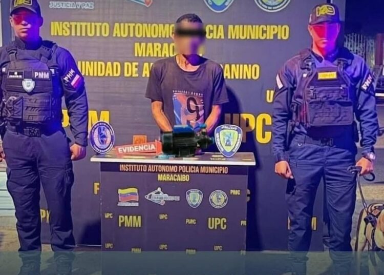 Polimaracaibo aprehende a presunto implicado en hurto comercial que poseía orden de captura activa