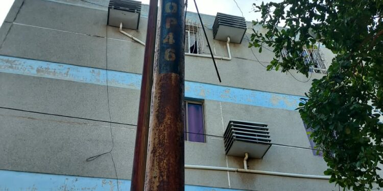 VECINOS DE LA URB. SAN FRANCISCO SECTOR 6 EXIGEN RESTABLECIMIENTO DEL SERVICIO ELÉCTRICO TRAS FUERTE TEMPORAL