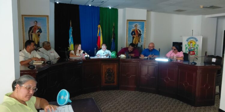 Proponen bautizar el salón de sesiones del Concejo Municipal de Lagunillas con el nombre del Dr. Alirio Figueroa