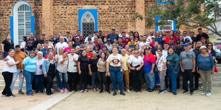 Concejo Municipal Bolivariano de Maracaibo marcha junto al Poder Popular a 14 años de la Victoria Perfecta