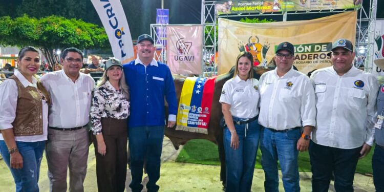 Gobernador Luis Caldera acompaña la inauguraciónde la 49ª Expoferia Comercial y Ganadera en la Villa del Rosario