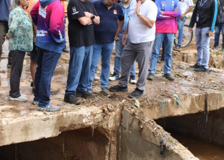Alcalde Di Martino: Se logró controlar desbordamiento de Cañada Morillo en tramo El Varillal